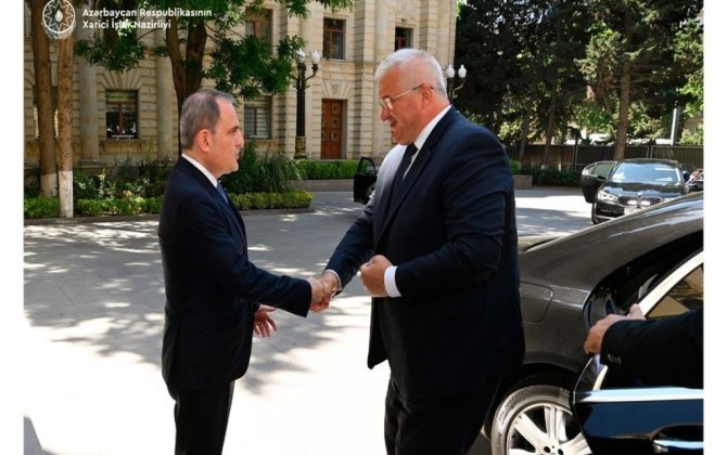 Ukraynanın xarici işlər naziri Ceyhun Bayramova zəng edib