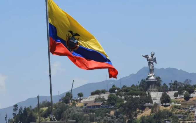 Ekvador Kolumbiyadakı səfirini müvəqqəti olaraq geri çağırır