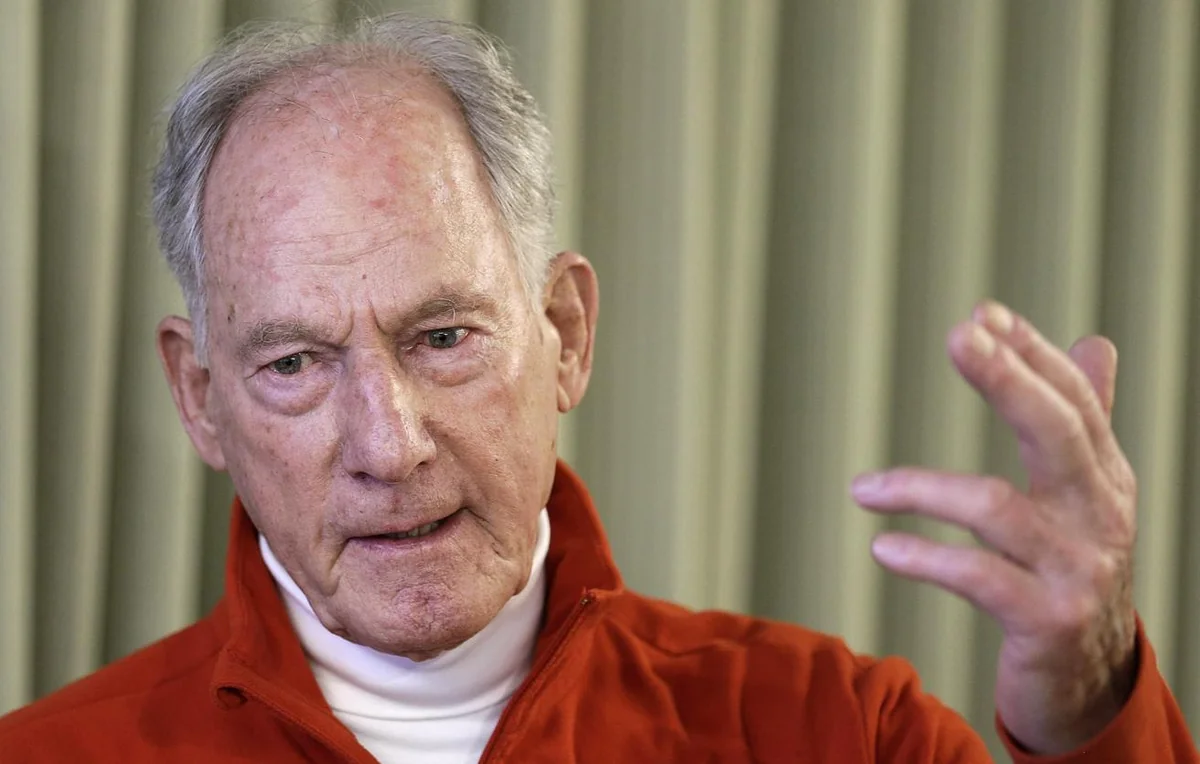 Everesti fəth edən ilk ABŞ-li Cim Uittaker vəfat edib