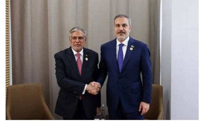 Главы МИД Турции и Пакистана обсудили перемирие между США и Ираном