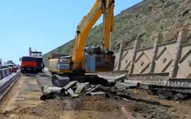 Yağıntıların fəsadlar yaratdığı Bibiheybət yolunda bərpa işlərinə başlanıldı