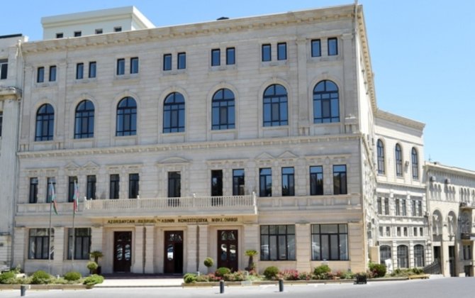 Konstitusiya Məhkəməsi Bakı Apellyasiya Məhkəməsinin müraciəti üzrə qərar verib