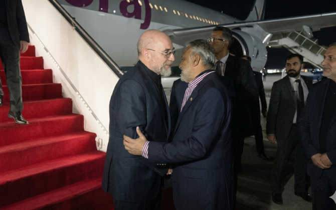 В состав делегации Ирана на переговорах с США в Исламабаде вошли более 80 человек-ВИДЕО