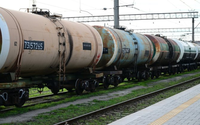 Азербайджан отправляет в Армению очередную партию топлива