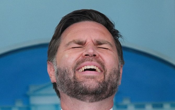 Vens İranla 21 saatlıq danışıqlardan sonra heç bir razılığa gələ bilmədən İslamabadı tərk etdi...-