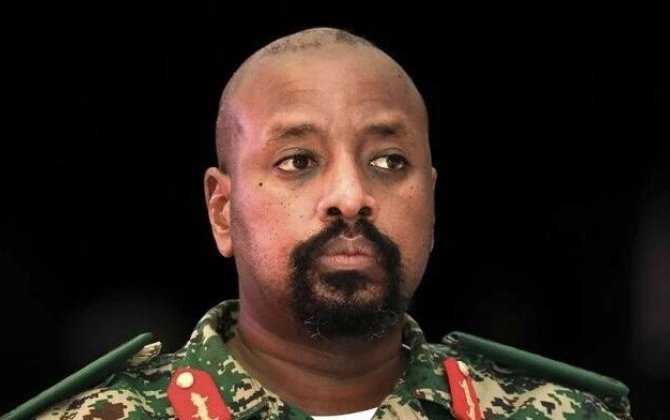 General Türkiyədən 1 milyard dollar və ən gözəl qadını istədi