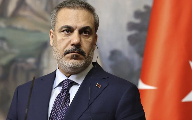 Hakan Fidan Pakistan XİN rəhbəri ilə danışdı