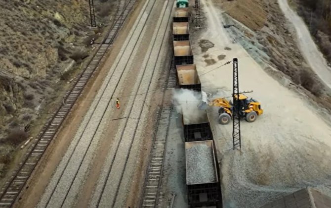 Alabaşlı-Qızılca dəmir yolu sahəsində əsaslı təmir işləri aparılıb - VİDEO