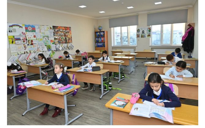 В бакинской школе внедрена система учета посещаемости на основе QR-кодов