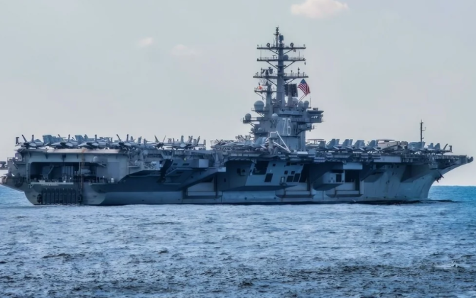 Media: ABŞ Hörmüzün blokadasına 15-dən çox hərbi gəmi cəlb edib