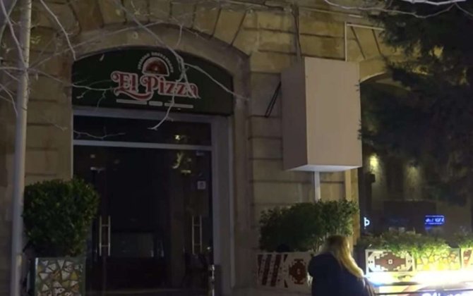 Bakının mərkəzində restoran yandı: Bina sakinləri ayağa qalxdılar - VİDEO