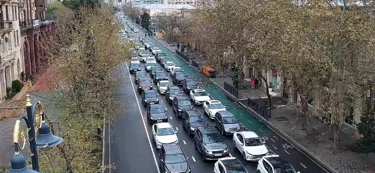 Bakının bu küçələrində sıxlıq var - SİYAHI