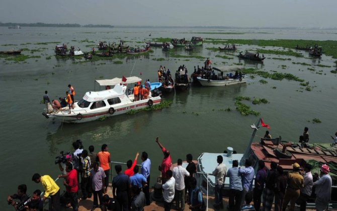Banqladeş yaxınlığında gəmi qəzası nəticəsində azı 250 nəfər itkin düşüb