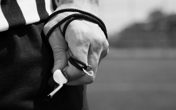 Судью застрелили на поле во время футбольного матча