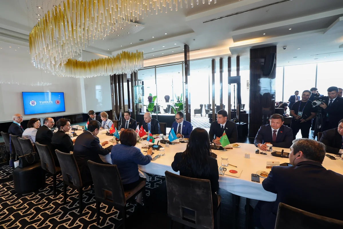 TÜRKPA üzv dövlətlərinin parlament sədrlərinin qeyri-rəsmi görüşü keçirilib