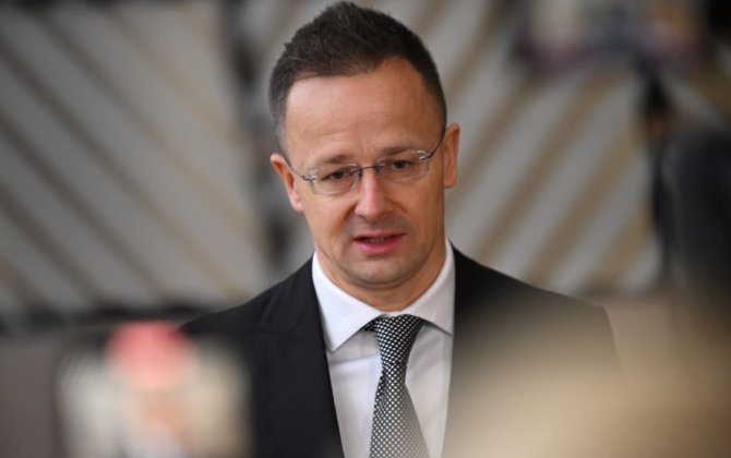 Macarıstan XİN rəhbəri sənədlərin məhv edilməsi iddialarını rədd edib