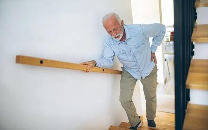 Gəzərkən artan ağrı bu xəstəliyin ƏLAMƏTİDİR