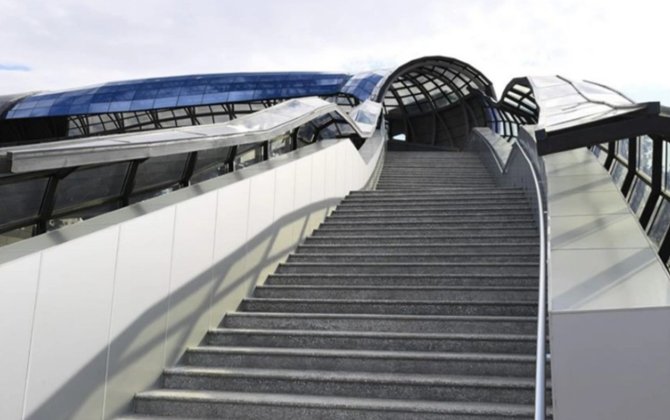 Bakıda bu keçiddəki lift iki aydır işləmir - VİDEO