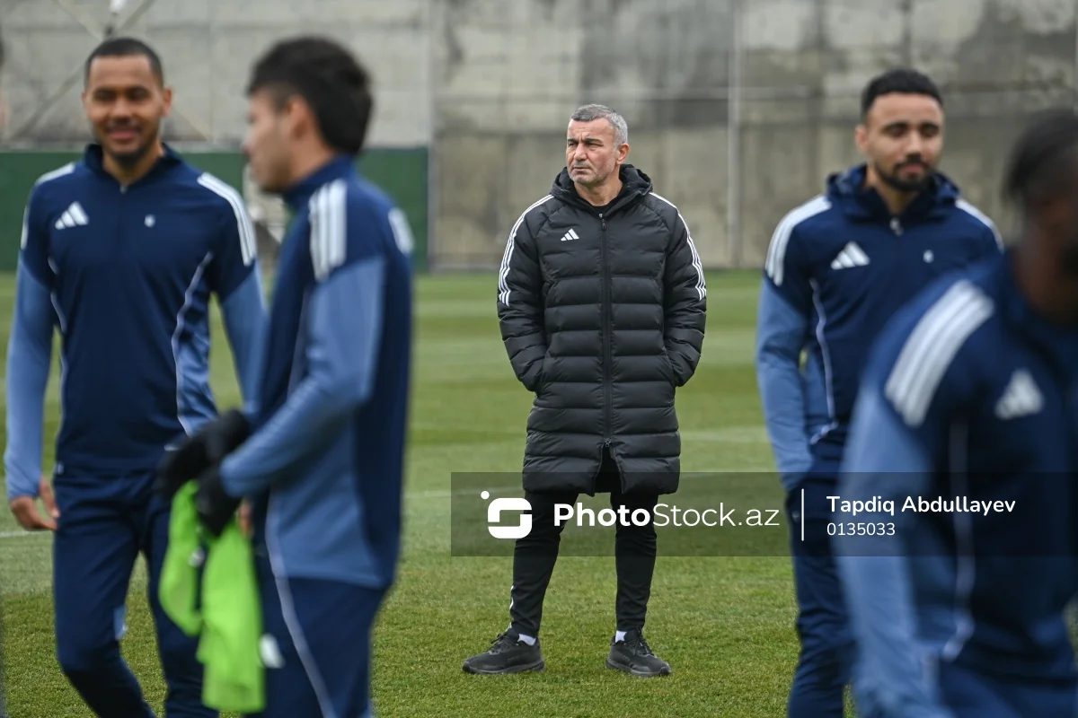 Qurban Qurbanov daha bir futbolçunu əsas komandadan kənarlaşdırdı - FOTO