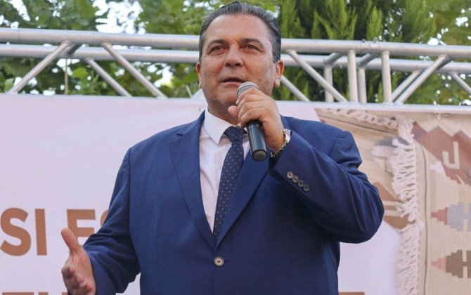 CHP-li bələdiyyə sədri və xanımı saxlanıldı