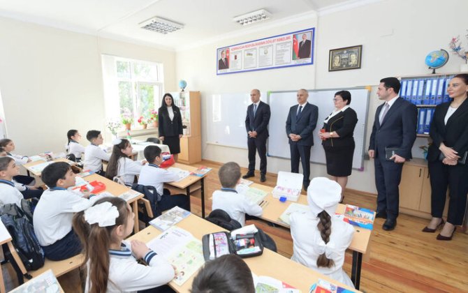 Nazir Qusarda məktəbdə tədris prosesi ilə tanış olub - FOTO