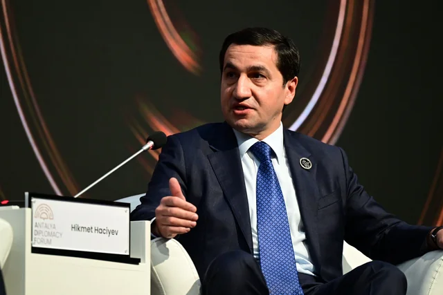 Hikmət Hacıyev: 