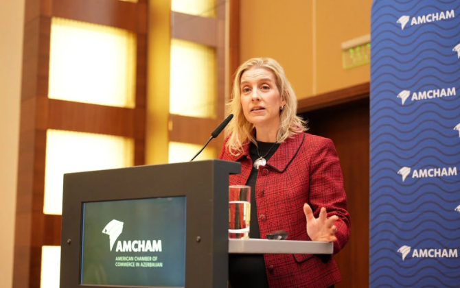 Emi Karlon: Azərbaycan regional nəqliyyat və yükdaşıma mərkəzi kimi böyük potensiala malik