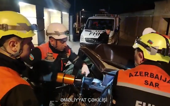 Mehdiabadda qəza olub, avtomobildə sıxılı qalmış 1 nəfər xilas edilib - VİDEO