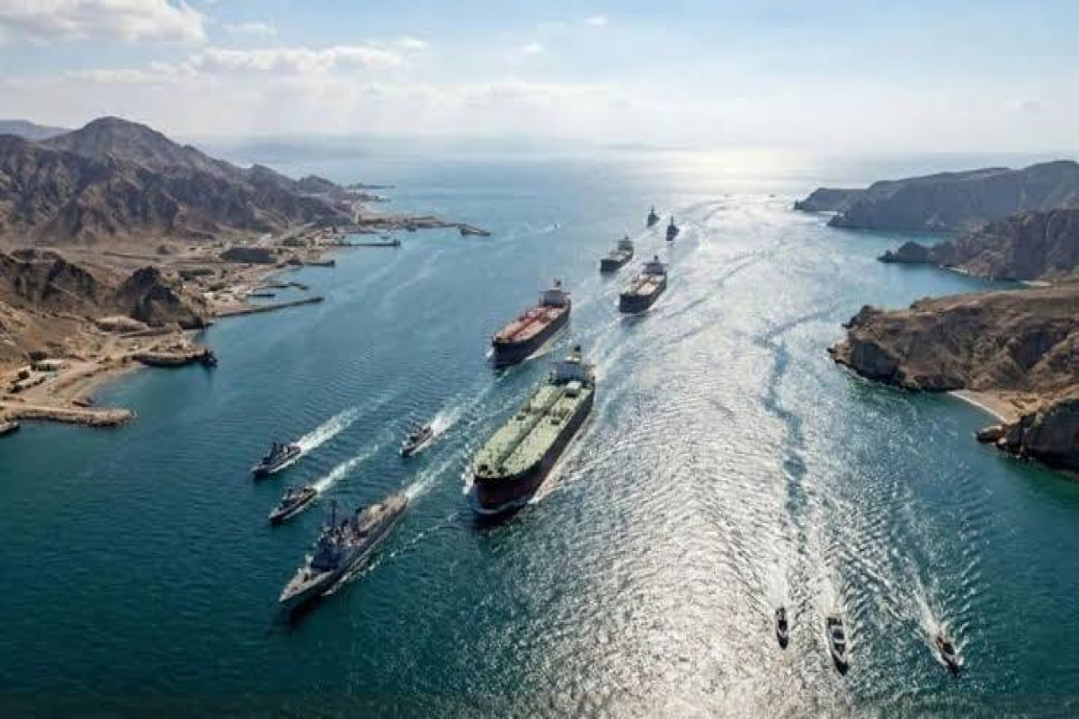 İran ordusu Hörmüz boğazına hərbi nəzarəti bərpa edib