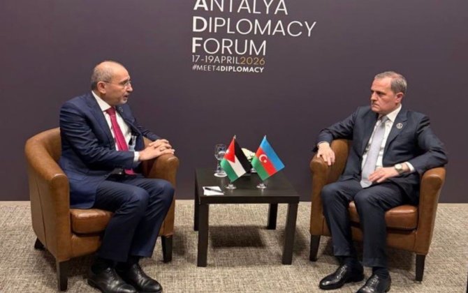 Ceyhun Bayramov İordaniyanın Baş nazirinin müavini ilə görüşüb