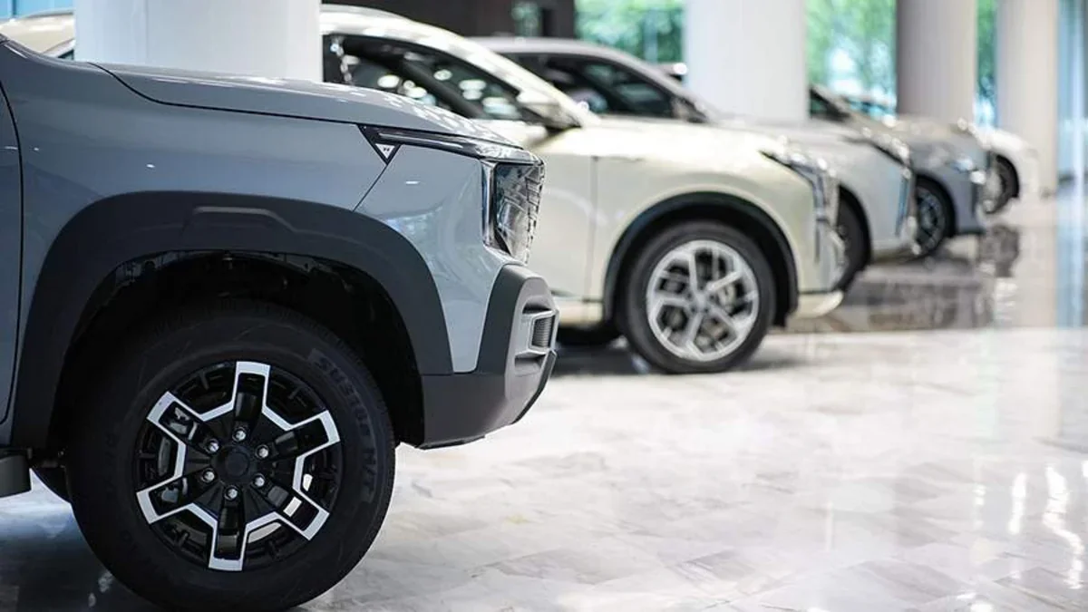 Maşın bazarında DURĞUNLUQ yaranıb - Avtomobillərə maraq NİYƏ AZALIB? - VİDEO