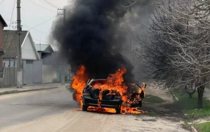 Xersonda avtomobilə zərbə endirilib, ölən və yaralananlar var