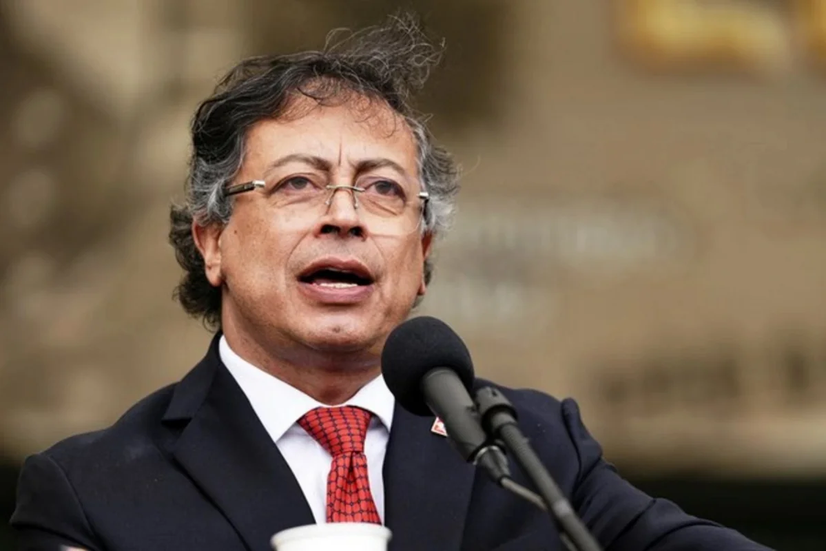 Президент Колумбии планирует подать в суд на коллегу из Эквадора за клевету