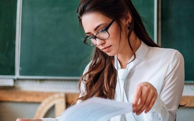 Müəllimlərin iş yerinin dəyişdirilməsinə sənəd qəbulu bitir