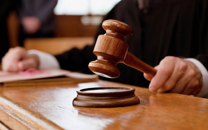 Azyaşlının telefonunu əlindən alıb qaçan şəxsə hökm oxundu