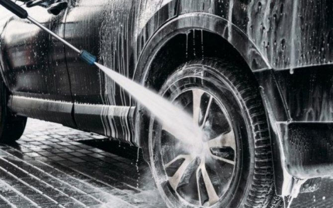 Avtoyuma məntəqəsindən qaçırdığı avtomobillə qəza törədən şəxs saxlanıldı