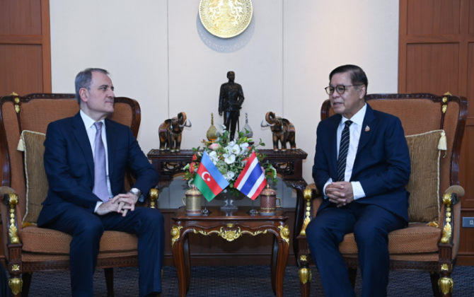 Ceyhun Bayramov tailandlı həmkarına azad edilmiş ərazilərdəki bərpa işləri barədə məlumat verdi - FOTO