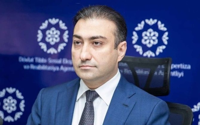 TƏBİB-in yeni rəhbəri 17 gün əvvəl təyin olunan müşaviri işdən çıxardı - FOTO