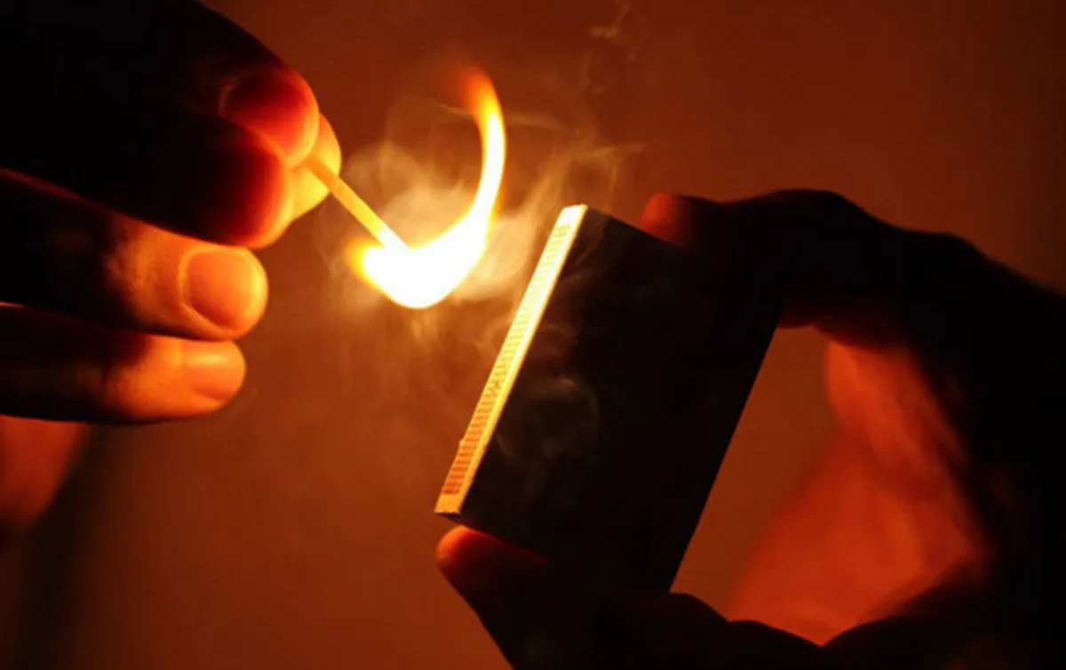 Qadının üzərinə benzin töküb yandıran sevgilisi: 