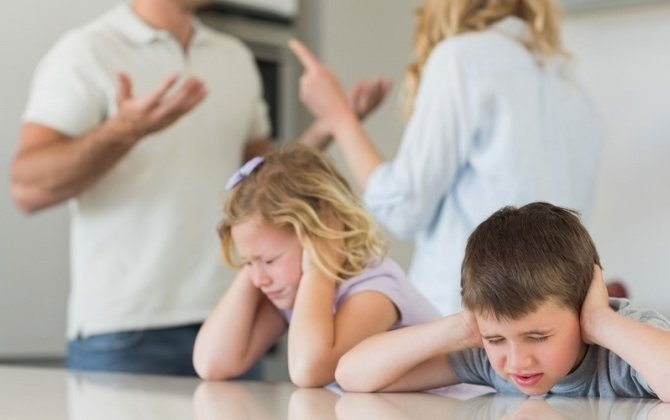 Psixoloqdan valideyni boşanmış uşaqlarla bağlı SOS