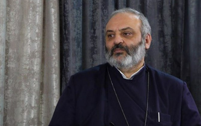В Армении продлили арест архиепископу Баграту Галстаняну