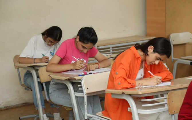 Buraxılış imtahanında 9 nəfər maksimum nəticə göstərib