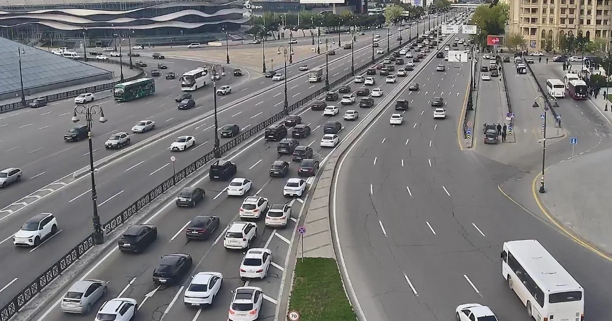 Paytaxtın bu küçələrində sıxlıq var - SİYAHI