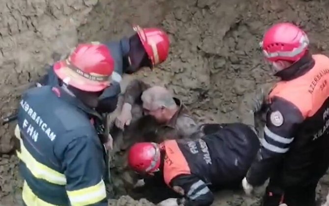 В Гобустане во время земляных работ произошел обвал грунта: есть погибший и пострадавший-ВИДЕО
