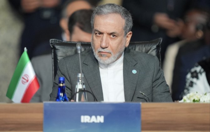 СМИ: Аббас Арагчи не будет встречаться с представителями США в Исламабаде