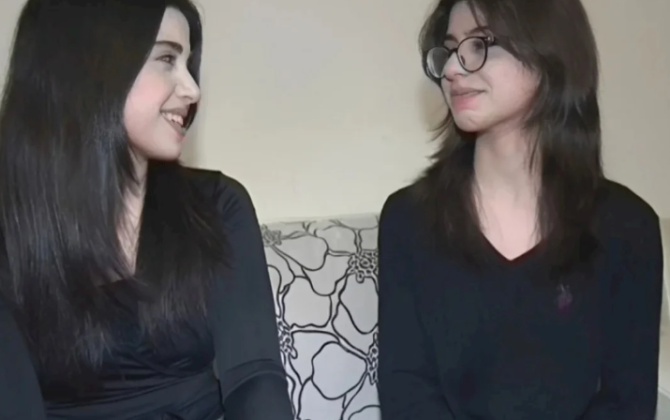 İmtahanda yüksək bal toplayan bacılar: Biri memar, digəri hüquqşünas olmaq istəyir — VİDEO