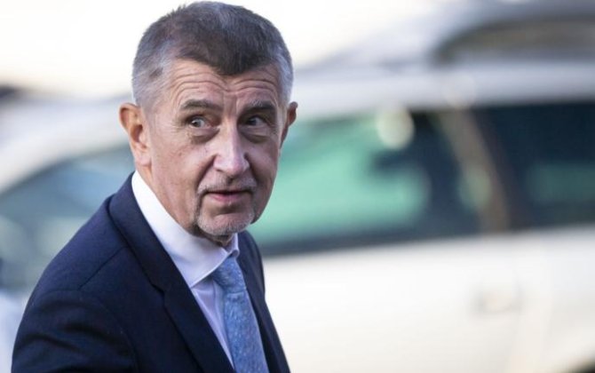 Премьер-министр Чехии направился с визитом в Азербайджан