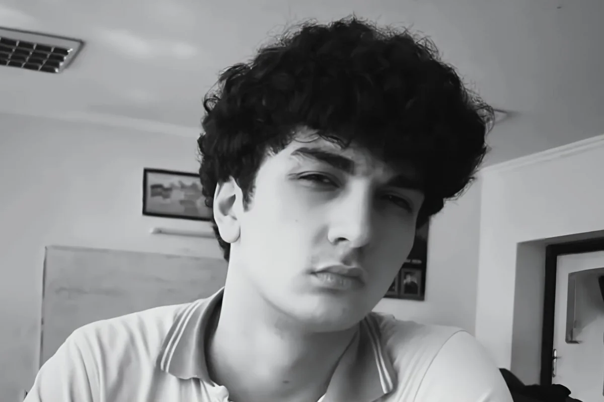 В Баку скоропостижно скончался школьник