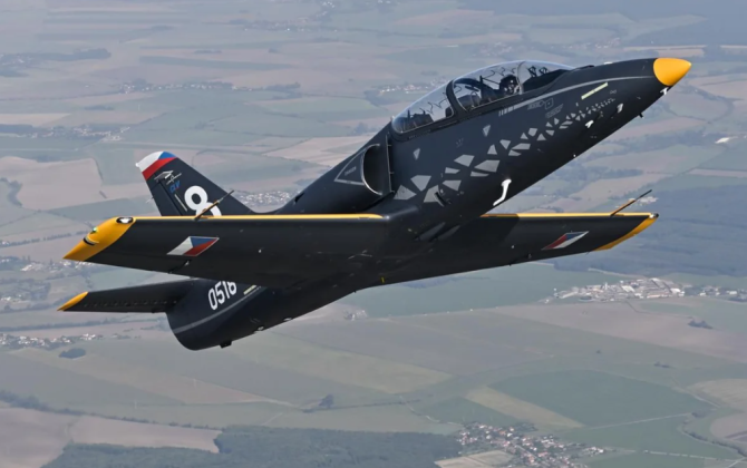 Çexiya Azərbaycana yeni hərbi təlim təyyarəsini təklif edib