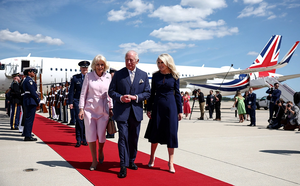 Карл III прибыл с официальным визитом в США